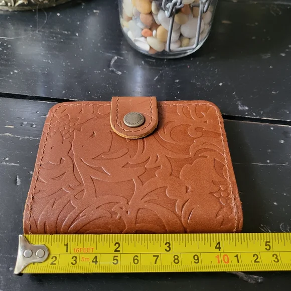 New Portland Leather Company Small Wallet Snap Zipper Tooled Medium Brown - Picture 7 of 9